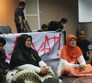 Anna Temui Masa Aksi Mahasiswa Di Gedung Dprd Kota Bogor