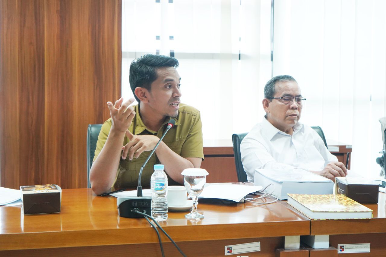 Anggota DPRD Kota Bogor Fraksi PKS Rozi Putra Sidak Pasar Jambu Dua Anggota DPRD Kota Bogor Fraksi PKS Rozi Putra Sidak Pasar Jambu Dua