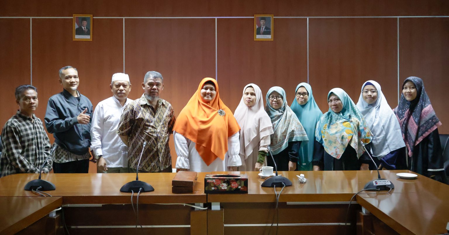 Sosialisasi Hibah dan Aspirasi: Endah Purwanti Dekatkan Masyarakat dengan Proses Pengajuan Bantuan Sosialisasi Hibah dan Aspirasi: Endah Purwanti Dekatkan Masyarakat dengan Proses Pengajuan Bantuan