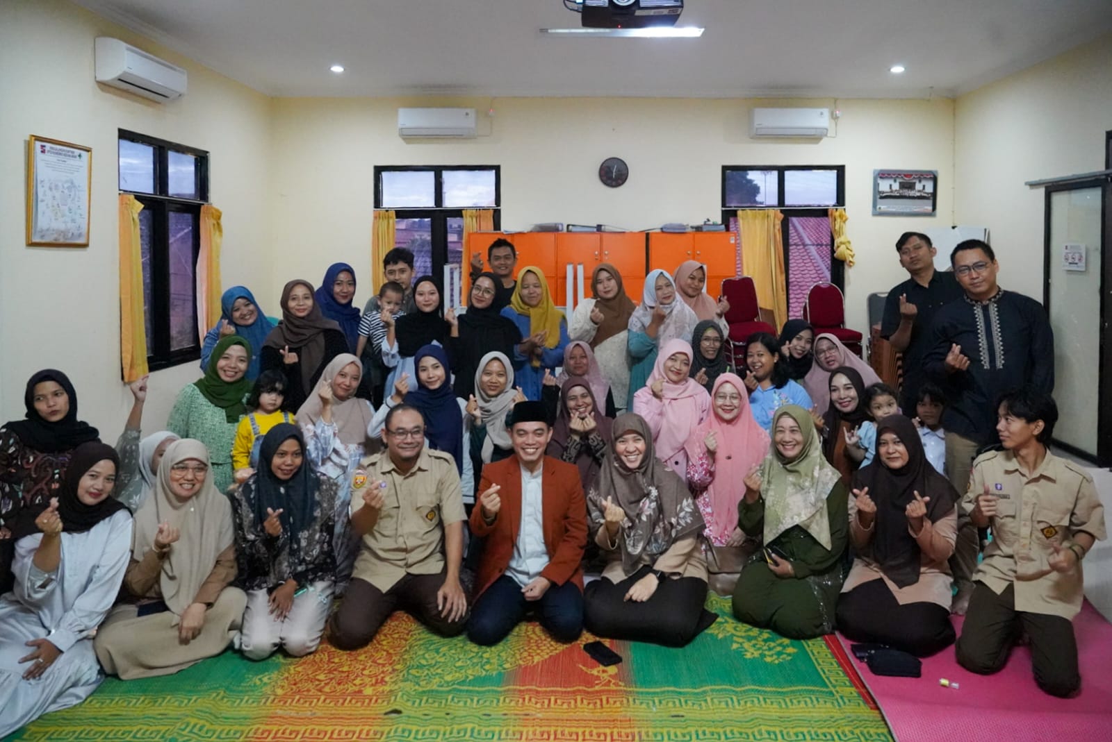 Komitmen Anti-Korupsi Diperkuat, Ketua Komisi 1 DPRD Kota Bogor Motivasi Puskesmas Kedung Badak Raih Zona Integritas Komitmen Anti-Korupsi Diperkuat, Ketua Komisi 1 DPRD Kota Bogor Motivasi Puskesmas Kedung Badak Raih Zona Integritas