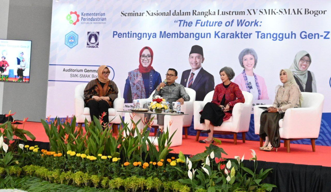 Hadiri Seminar Nasional Lustrum XV SMK-SMAK Bogor, Dody Hikmawan Soroti Pentingnya Pemahaman Karakter Gen-Z