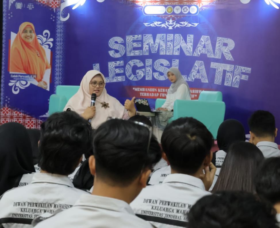 Endah Purwanti Tekankan Pentingnya Kesadaran Mahasiswa terhadap Fungsi Legislatif Endah Purwanti Tekankan Pentingnya Kesadaran Mahasiswa terhadap Fungsi Legislatif