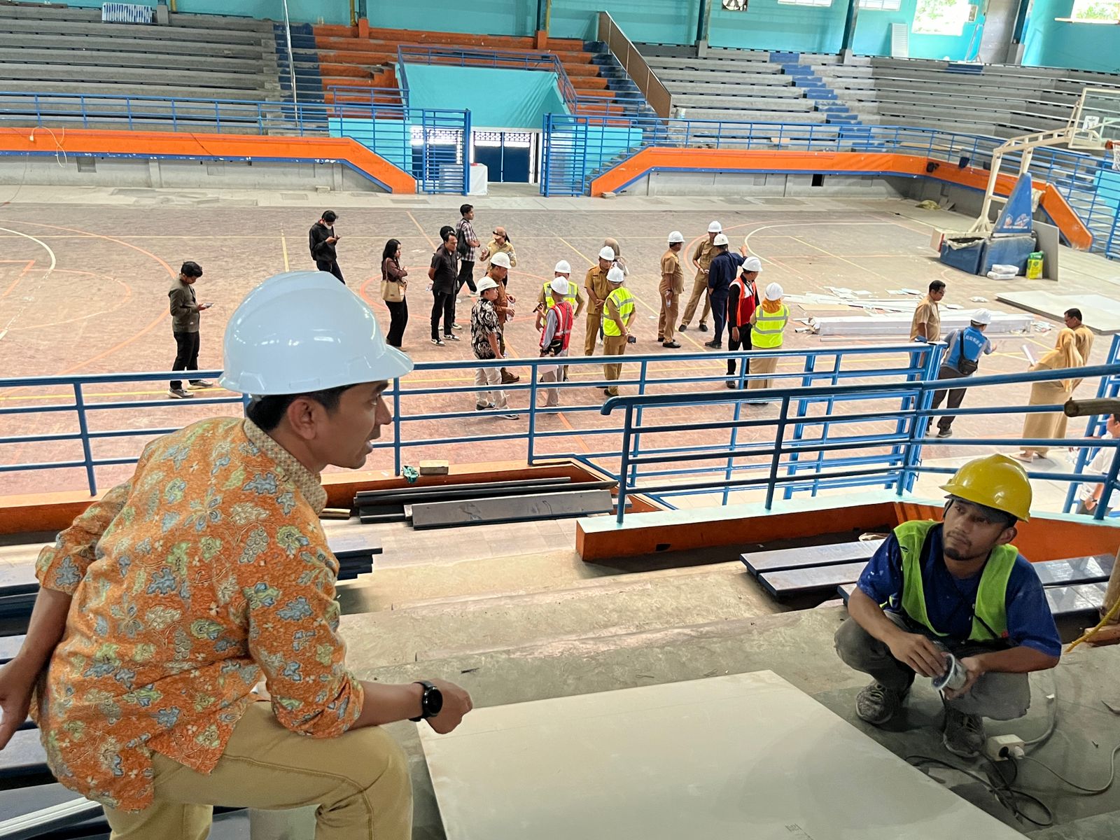 Kang Rozi Putra Tegaskan Pentingnya K3 dalam Sidak Perbaikan GOR Basket dan Trotoar Ahmad Yani Kang Rozi Putra Tegaskan Pentingnya K3 dalam Sidak Perbaikan GOR Basket dan Trotoar Ahmad Yani